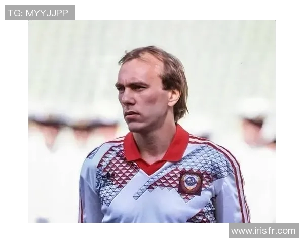 四十年代足球明星的辉煌岁月与传奇故事回顾