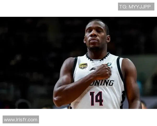 哈茨与利云斯顿激战正酣谁能在这场对决中笑到最后